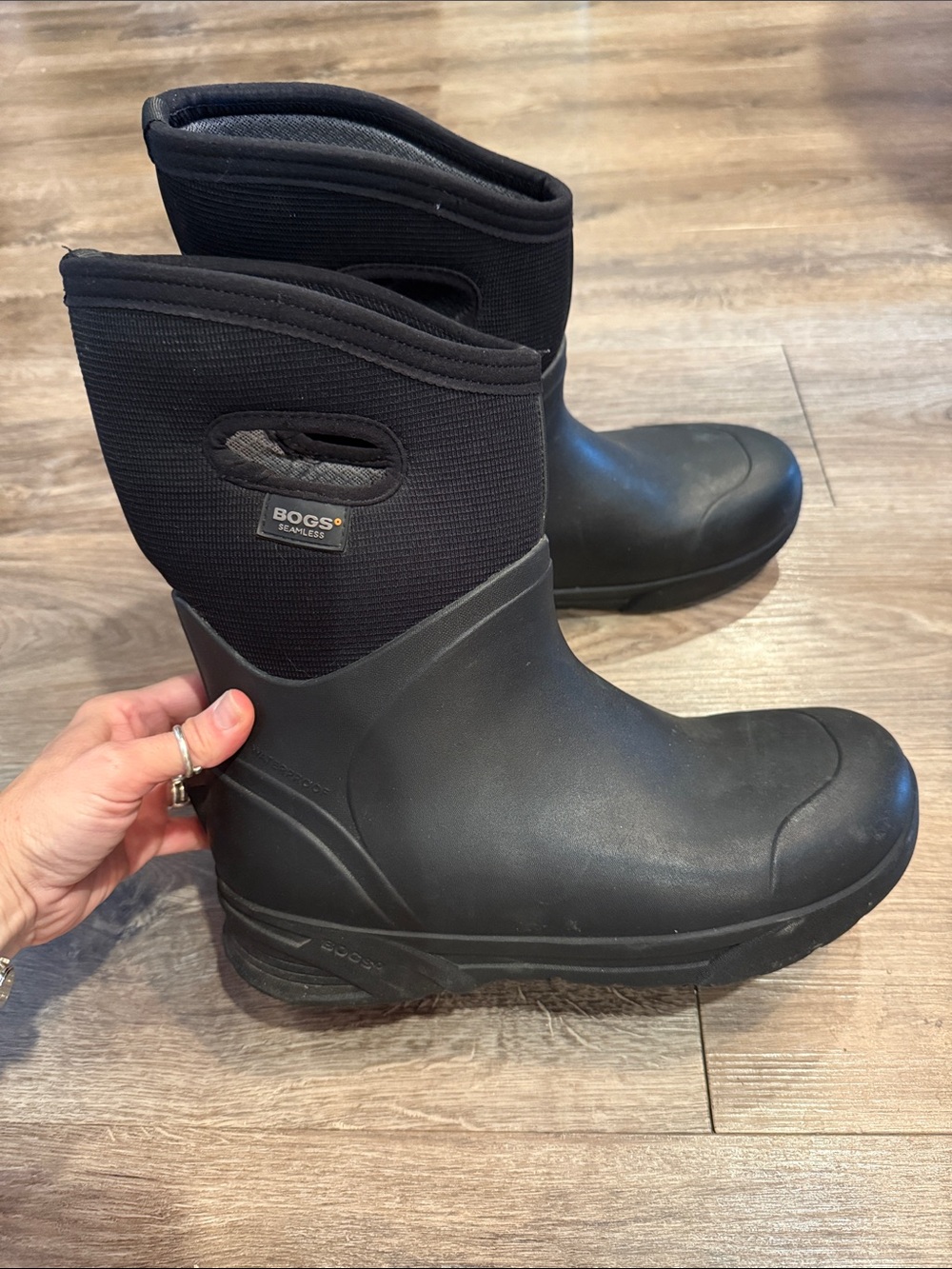 BOGS Mens Classic Ultra Mid  Black 100% Waterproof, Insulated Rain Boots SIZE 9
